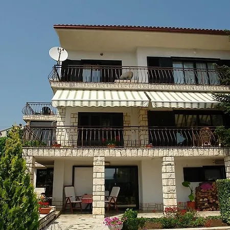 Leko-1 By Interhome * Novi Vinodolski