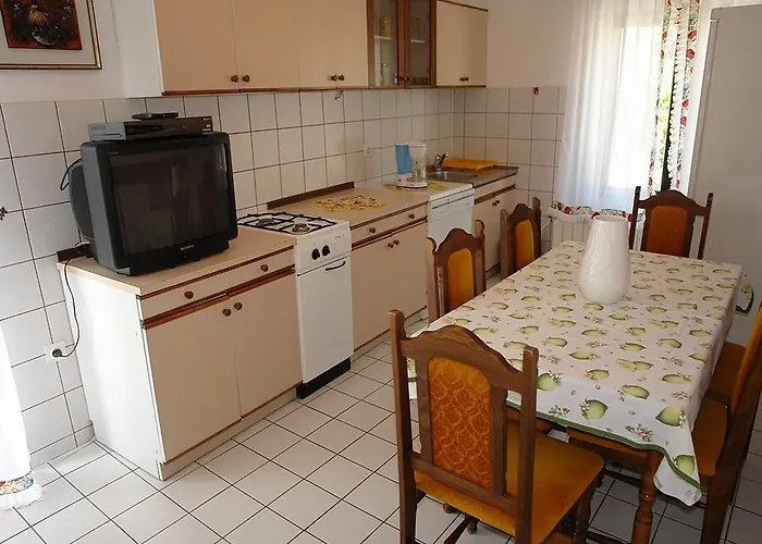 Leko-1 By Interhome *