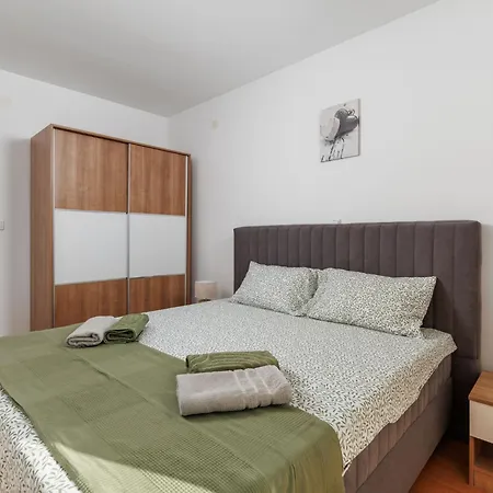 Leko-1 By Interhome *