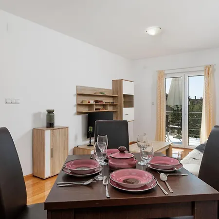 Leko-1 By Interhome Apartman *