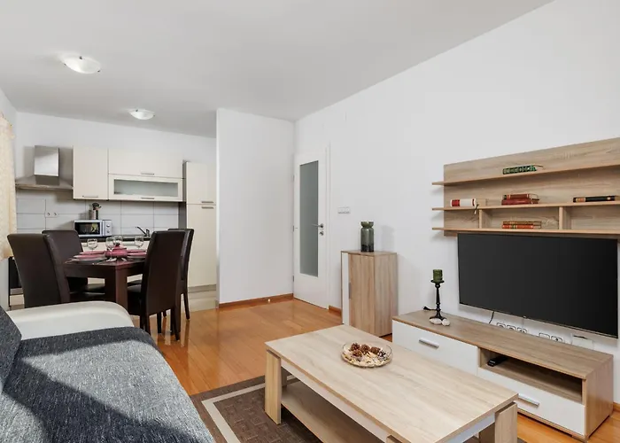 Leko-1 By Interhome * Novi Vinodolski