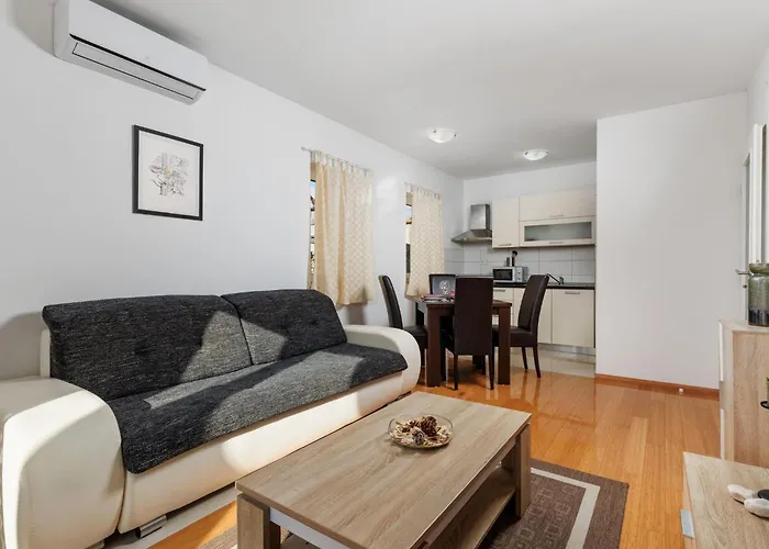 Leko-1 By Interhome * Novi Vinodolski