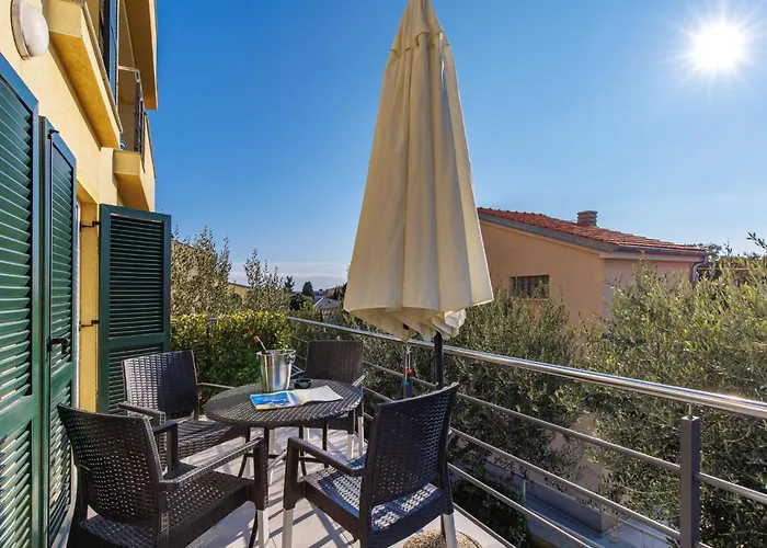 Leko-1 By Interhome Apartament Novi Vinodolski